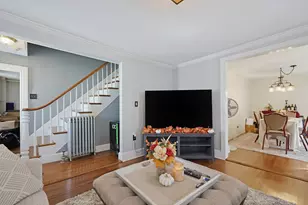 81 Pleasant St, Franklin, MA 02038 - Photo 10