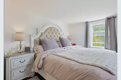 81 Pleasant Street, Franklin, MA 02038 - Photo 14