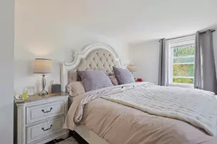 81 Pleasant St, Franklin, MA 02038 - Photo 14