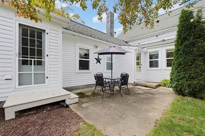 81 Pleasant Street, Franklin, MA 02038 - Photo 28