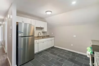 33 Garfield St, Lawrence, MA 01843 - Photo 2