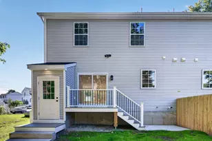11 Lorenzo St, Worcester, MA 01604 - Photo 30