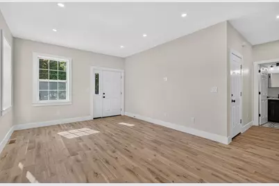 11 Lorenzo Street, Worcester, MA 01604 - Photo 6