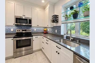 86 Griggs Rd #14, Brookline, MA 02446 - Photo 14