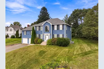 10 Jonathan Cir, Rutland, MA 01543 - Photo 2