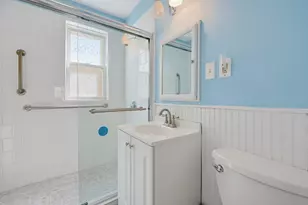 185 Savin Hill Ave, Boston, MA 02125 - Photo 16