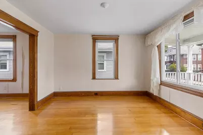 14 Poole St, Medford, MA 02155 - Photo 8