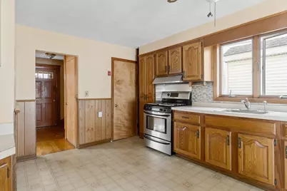 14 Poole St, Medford, MA 02155 - Photo 16