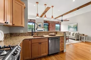 60 Merrimac St, Amesbury, MA 01913 - Photo 12