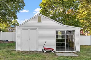 26 Atlanta St, Haverhill, MA 01830 - Photo 8