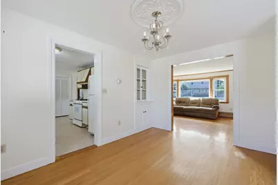 71 Parker Ave, Newton, MA 02459 - Photo 10