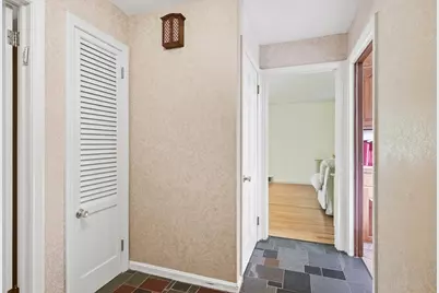 185 Redfern Dr, Longmeadow, MA 01106 - Photo 4
