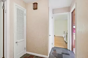 185 Redfern Dr, Longmeadow, MA 01106 - Photo 4