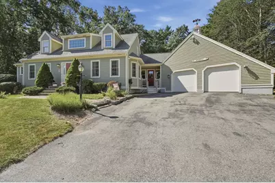 70 Birchbark Dr, Hanson, MA 02341 - Photo 2