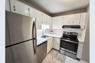 6-8 Broadway Ave #8, Ipswich, MA 01938 - Photo 2