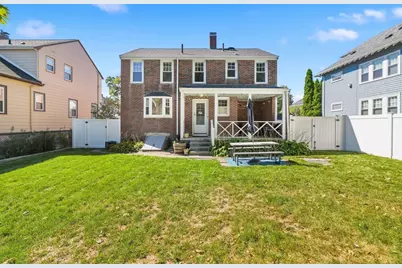 31 Zeller St, Boston, MA 02131 - Photo 26