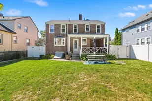 31 Zeller St, Boston, MA 02131 - Photo 26