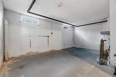 31 Zeller St, Boston, MA 02131 - Photo 42