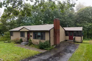 39 Curley Dr, Hudson, MA 01749 - Photo 2