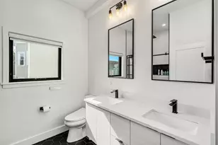 86 Princeton St, Boston, MA 02128 - Photo 22