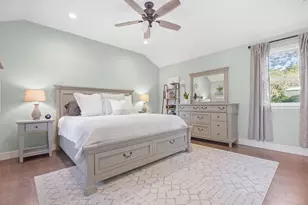 27 Pickering St, Danvers, MA 01923 - Photo 12