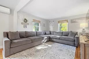 27 Pickering St, Danvers, MA 01923 - Photo 10