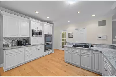 75 Spring St, Shrewsbury, MA 01545 - Photo 6