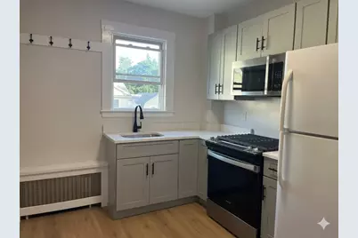 3 Warren St #2M, Danvers, MA 01923 - Photo 1