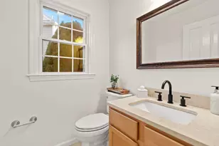 26 Boxberry Ln, Rockland, MA 02370 - Photo 10
