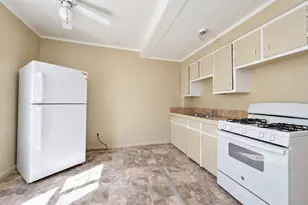64 Tremont St, Fall River, MA 02720 - Photo 14