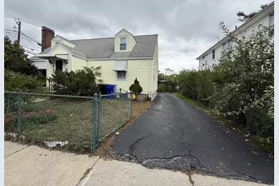 19 Brookdale Rd, Arlington, MA 02474 - Photo 12