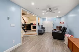 162 Endicott St, Boston, MA 02113 - Photo 10