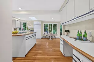 130 Moss Hill Rd, Boston, MA 02130 - Photo 12