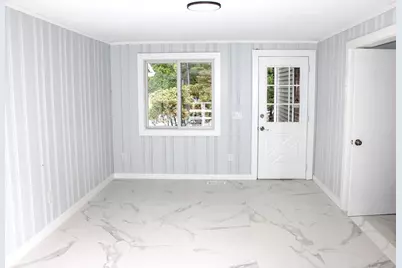158 Woodcrest Rd, Springfield, MA 01029 - Photo 12