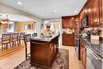 82 Bellingham Rd, Blackstone, MA 01504 - Photo 8