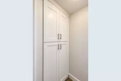 18 Pierce St, Malden, MA 02148 - Photo 8