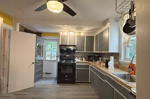 169 Pine St, Quincy, MA 02170 - Photo 10