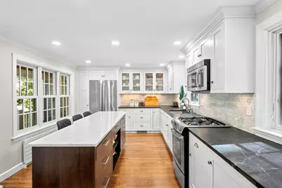 37 Century Ln, Milton, MA 02186 - Photo 4