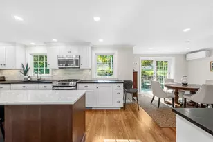 37 Century Ln, Milton, MA 02186 - Photo 2