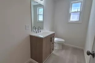68 Newton St, Marlborough, MA 01752 - Photo 10