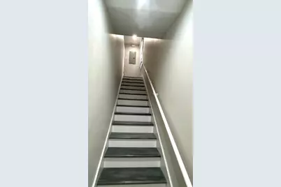 32 Jefferson St #1, Cambridge, MA 02141 - Photo 22