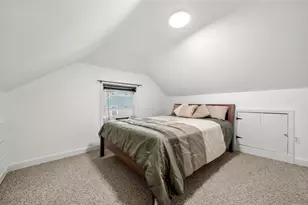24 Lakeview Ave, Taunton, MA 02780 - Photo 28