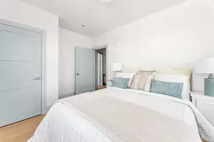 34 Oak St, Boston, MA 02136 - Photo 18