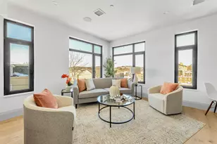 34 Oak St, Boston, MA 02136 - Photo 6