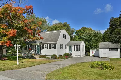 9 Parker Rd, Groveland, MA 01834 - Photo 1