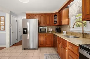 9 Parker Rd, Groveland, MA 01834 - Photo 10