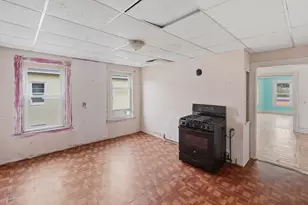 7 Preston St, Worcester, MA 01610 - Photo 36