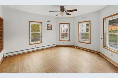 7 Preston St, Worcester, MA 01610 - Photo 10