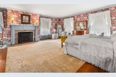 2 Military Rd, Worcester, MA 01609 - Photo 18