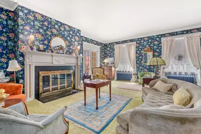 2 Military Rd, Worcester, MA 01609 - Photo 8